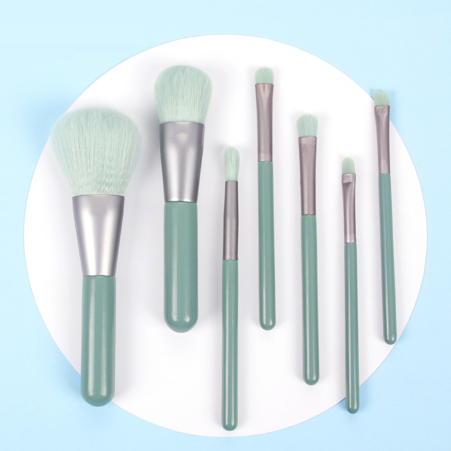 Makeup, Blush, Eyeshadow and Lip Brush Set of 7 Makeup Brushes Makeup, Blush, Eyeshadow and Lip Brush Set of 7 Makeup Brushes